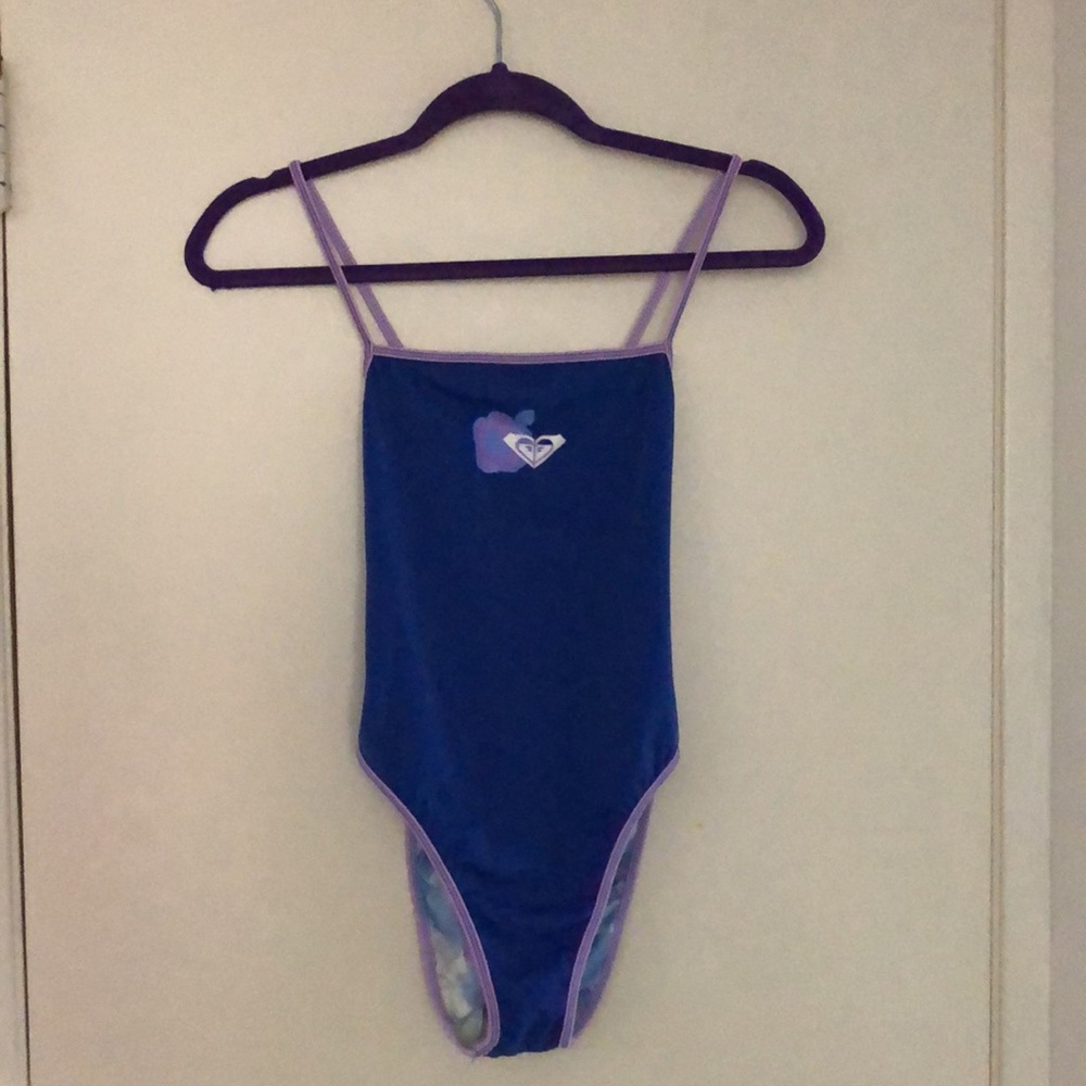 ROXY Reversible 1-piece swimsuit! Periwinkle blue & tie-dye! size 6